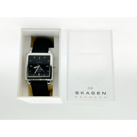 Skagen Denmark Hard Rock Cafe Hollywood FL Wrist Watch Black Lizard Band WORKS! Skagen Black Wristwatches for sale | eBay main image 3